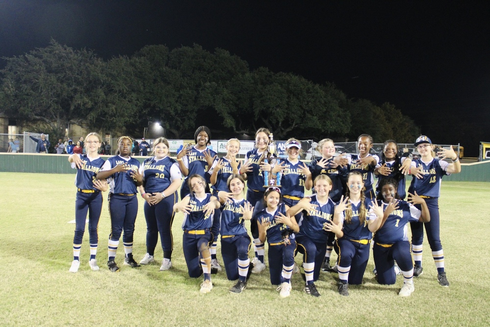 softball-news-caddo-middle-magnet