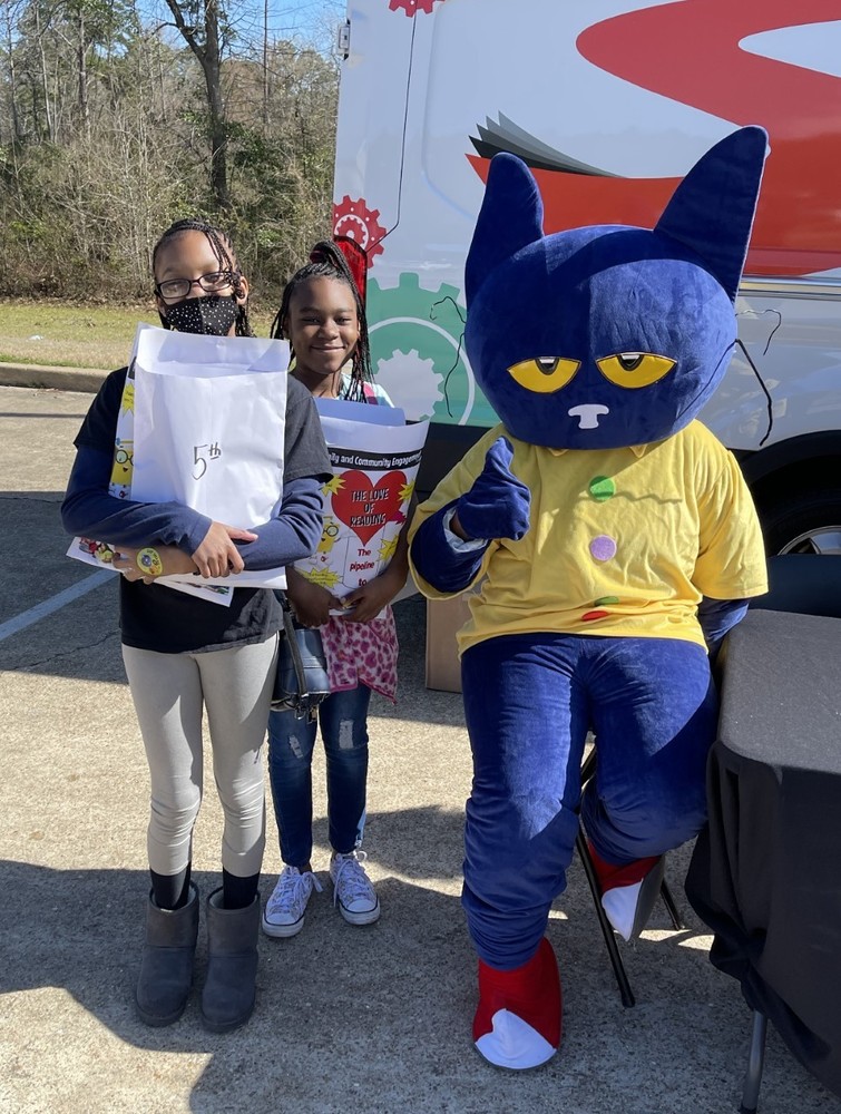 Pete the Cat with our young scholars